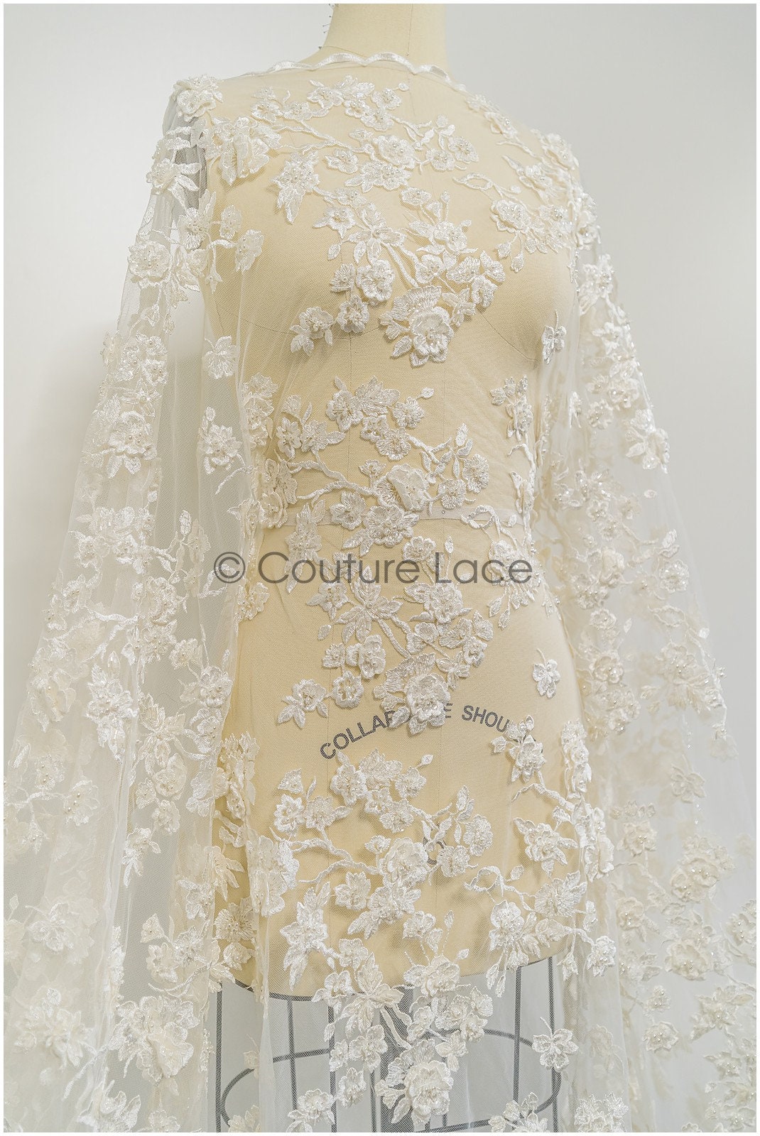 Perlen Braut Spitze mit 3D Blumen/ Couture Spitzenstoff Off-White/ Brautspitze für Brautkleid// L21-041N
