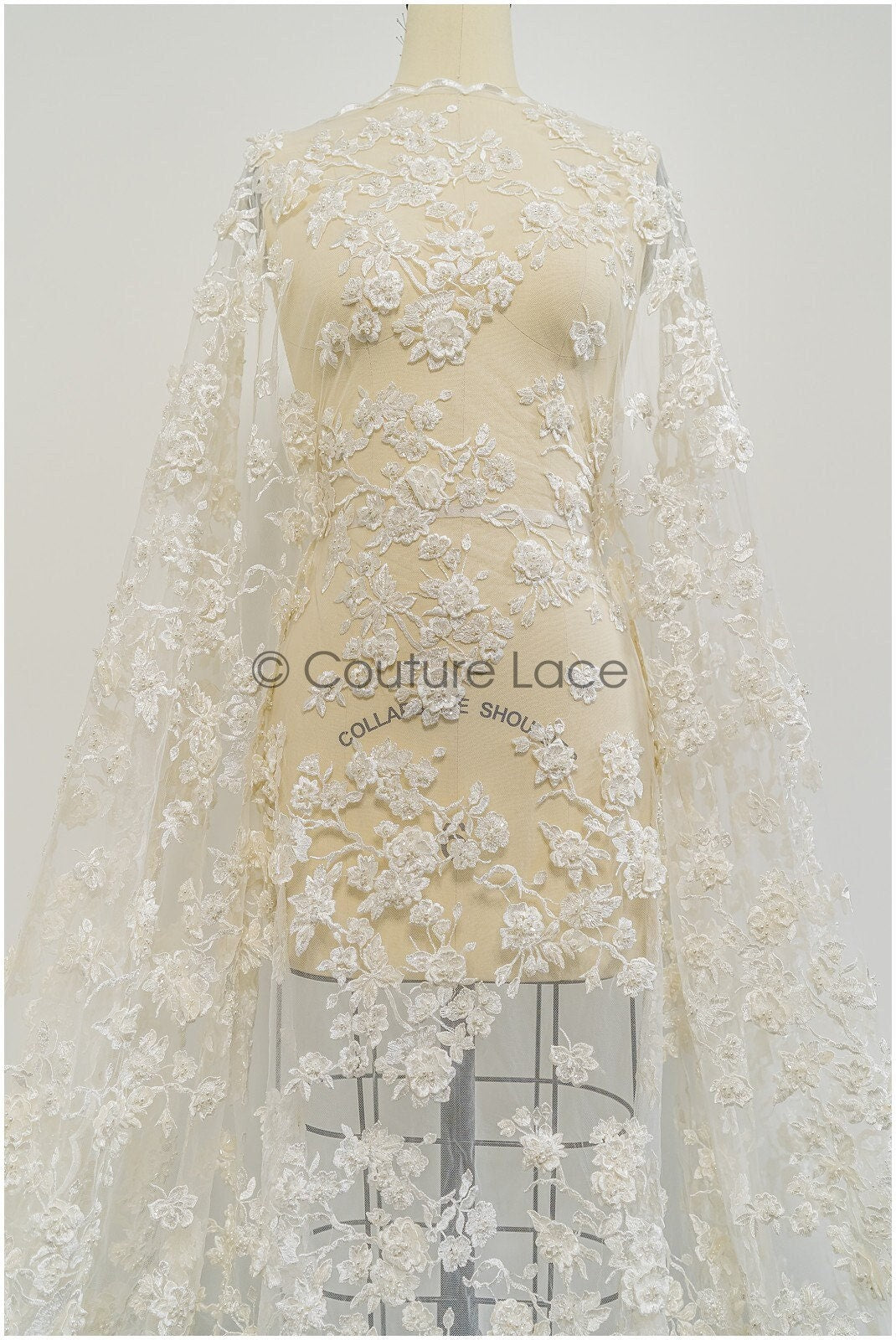 Perlen Braut Spitze mit 3D Blumen/ Couture Spitzenstoff Off-White/ Brautspitze für Brautkleid// L21-041N