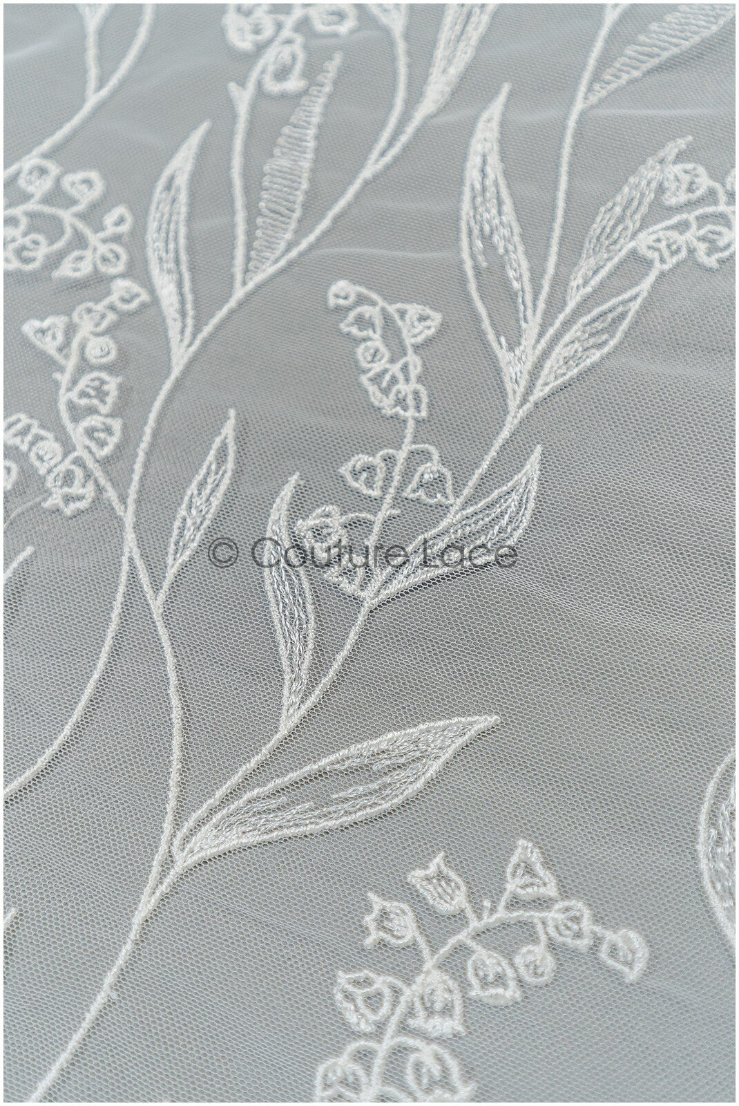 Maiglöckchen Spitzenstoff Off-White/ gestickte Braut Spitze/ zarte Maiglöckchen Spitze/ Brautspitze Stoff// L21-077