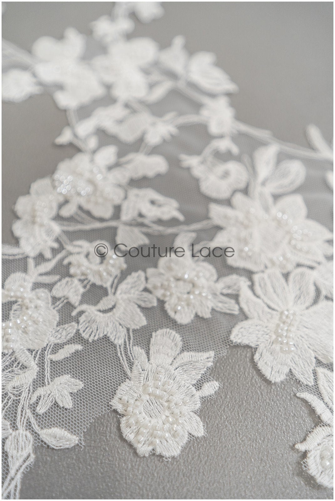 Perlen Spitzen Blumen Aufnäher, Blumen Applikation, SpitzenBlume Applikation, Hochzeitskleid Spitzen Applikation, Braut Blumen Aufnäher// A21-235
