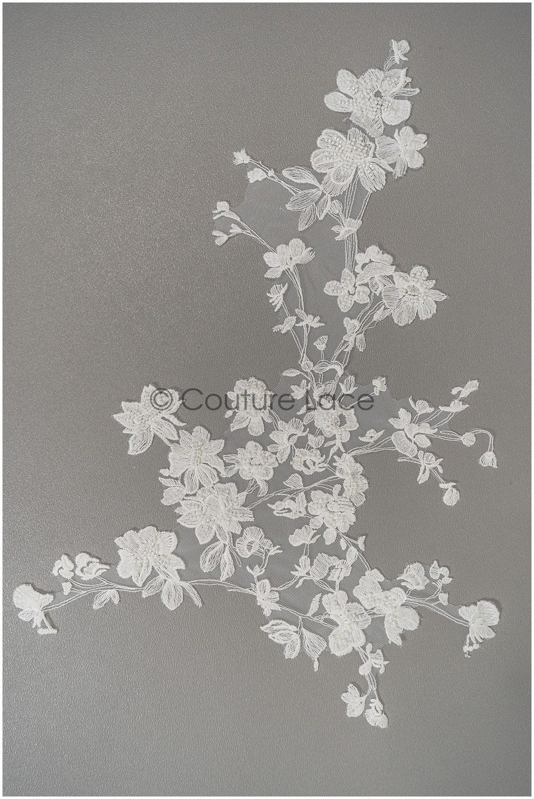 Perlen Spitzen Blumen Aufnäher, Blumen Applikation, SpitzenBlume Applikation, Hochzeitskleid Spitzen Applikation, Braut Blumen Aufnäher// A21-235