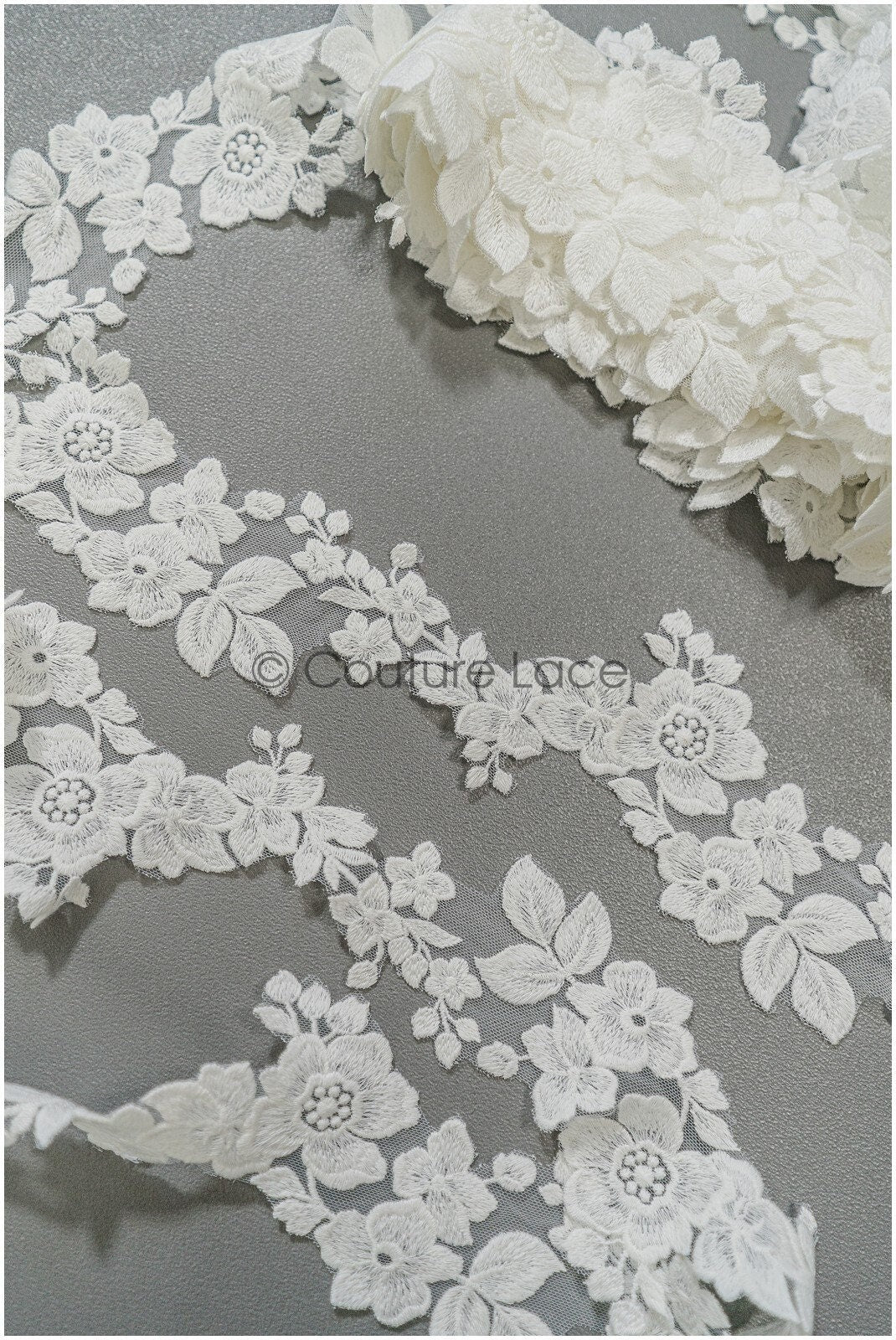 Flower lace trim off-white/ bridal lace trim/embroidered lace trim/ elegant bridal lace/ flower lace trim// T21-143