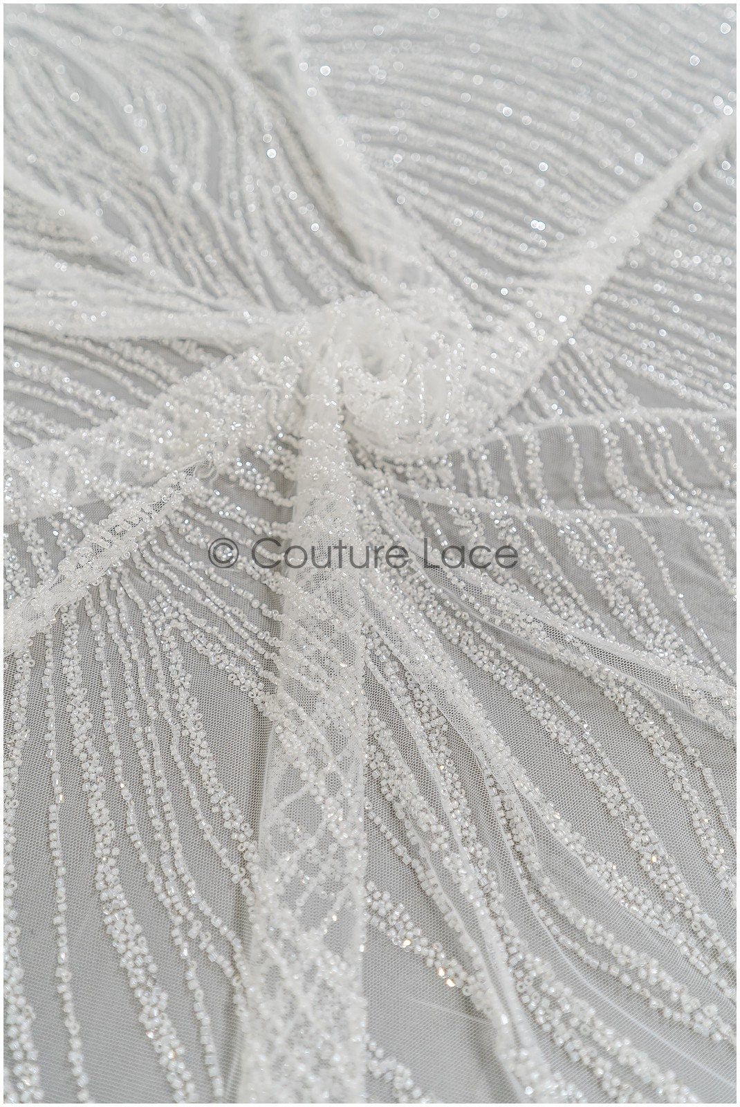 Schwere Perlen Brautspitze Off-White/ Couture Spitzenstoff mit Perlen/ Hochzeitskleid Spitze/ Designer Couture Spitze/ Streifen Spitzenstoff// L19-108