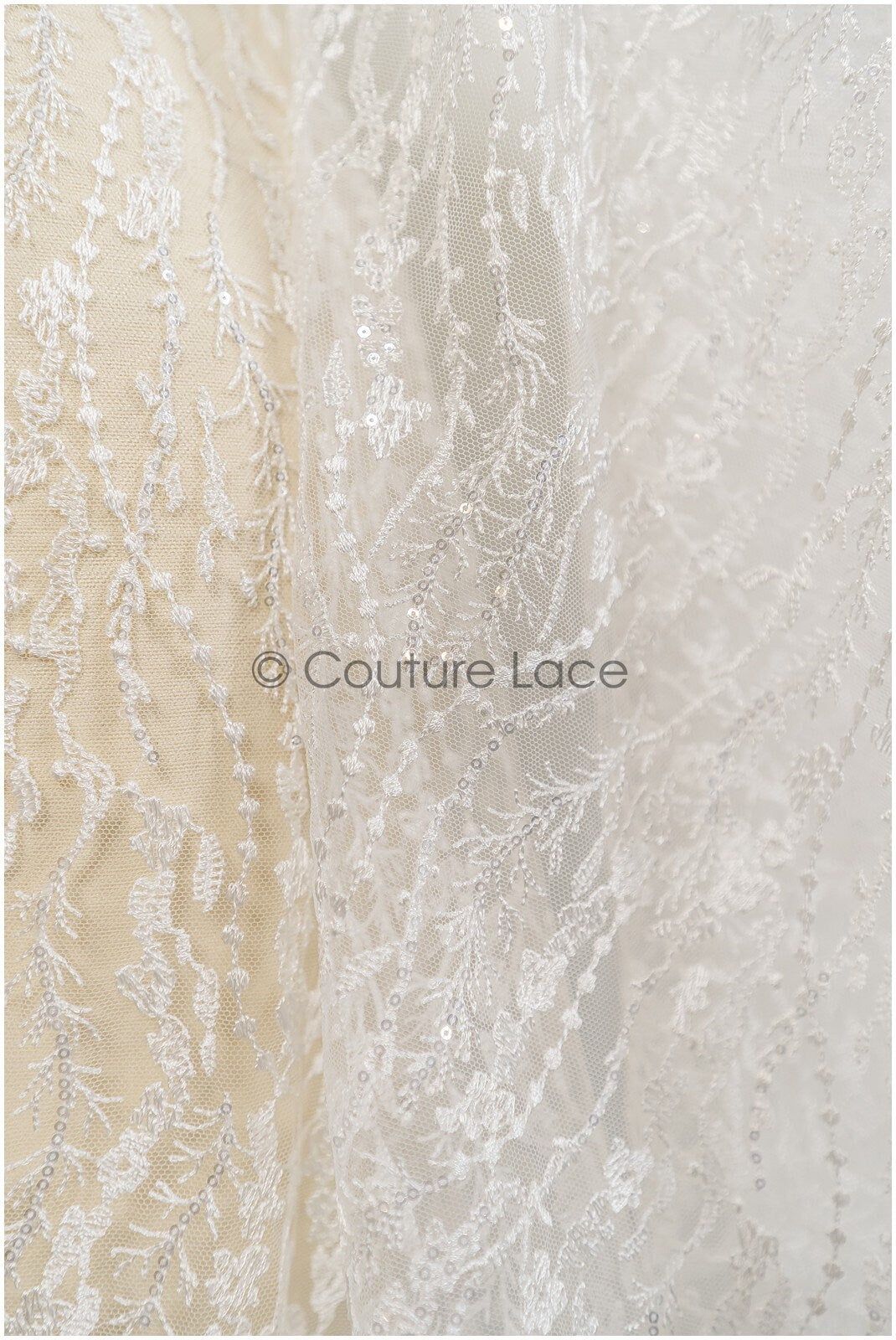 Wellenmuster Brautspitze Stoff/ Braut Spitzenstoff Off-White/ geometrisches Muster/ Spitzenstoff mit Blumen// L20-024N