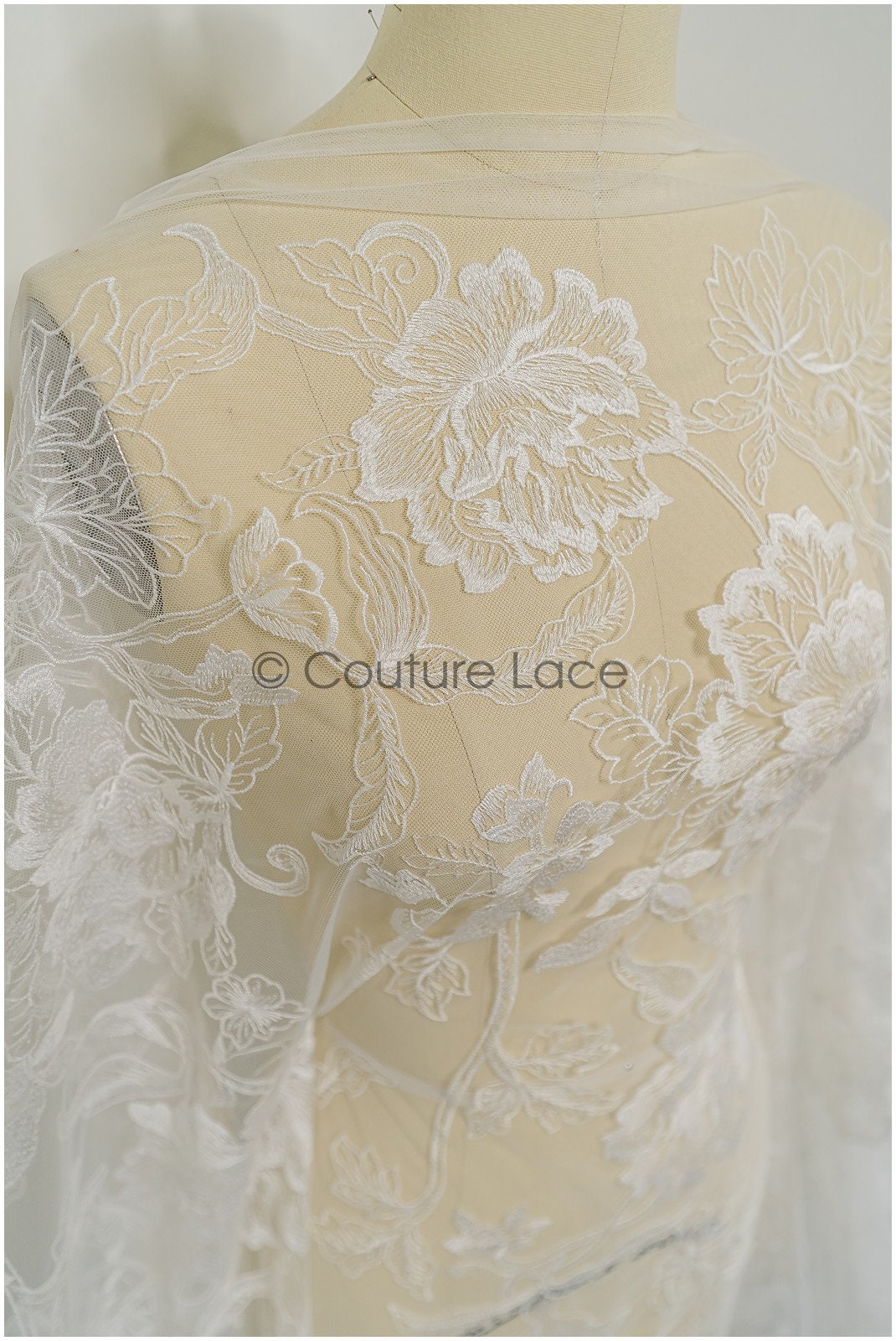 Romantischer Blumen Spitzenstoff/ bestickte Blumenspitze Off-White/ Hochzeitskleid Spitze/ Rosen Spitzenstoff/ Braut Spitze// L21-029N