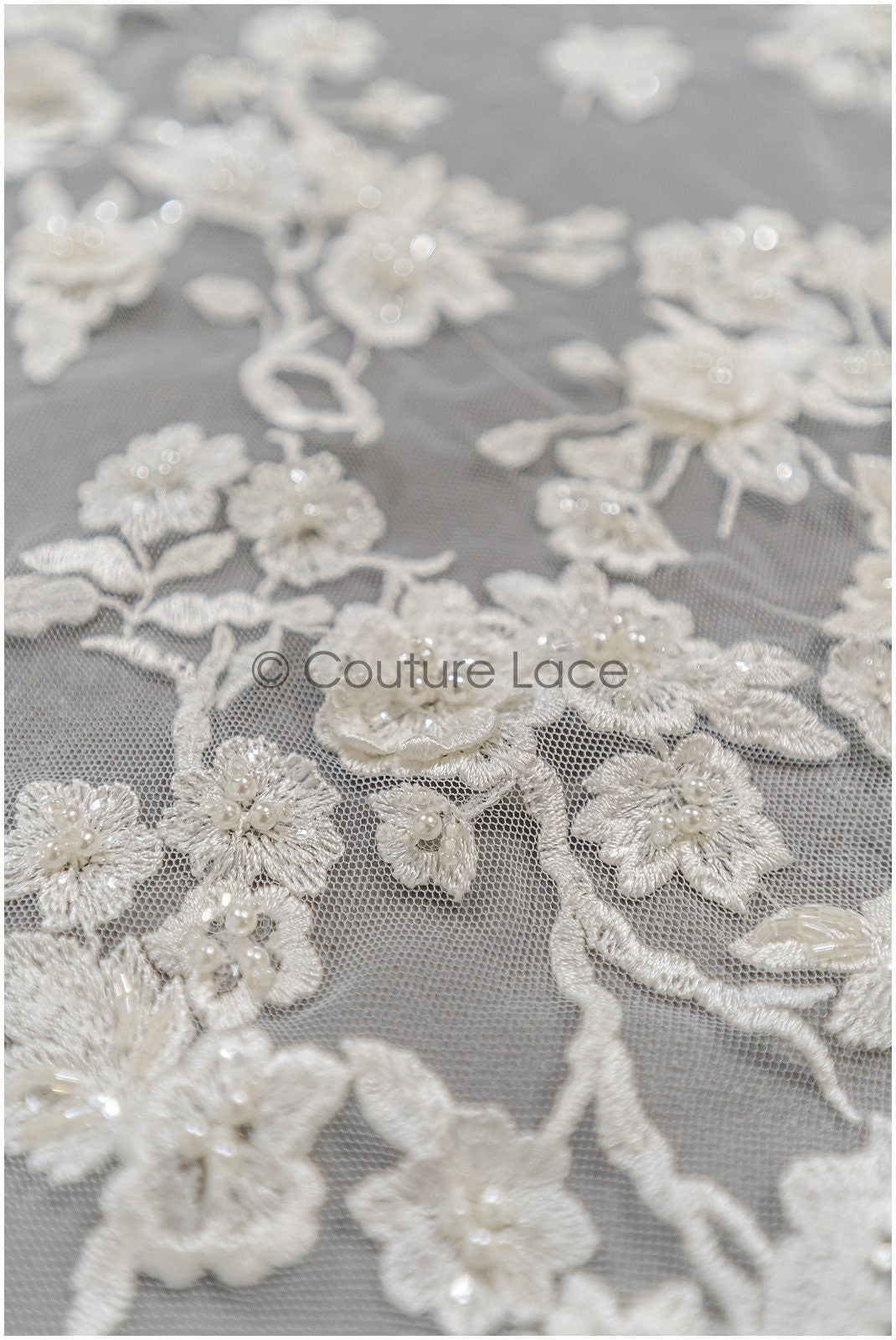 Perlen Braut Spitze mit 3D Blumen/ Couture Spitzenstoff Off-White/ Brautspitze für Brautkleid// L21-041N