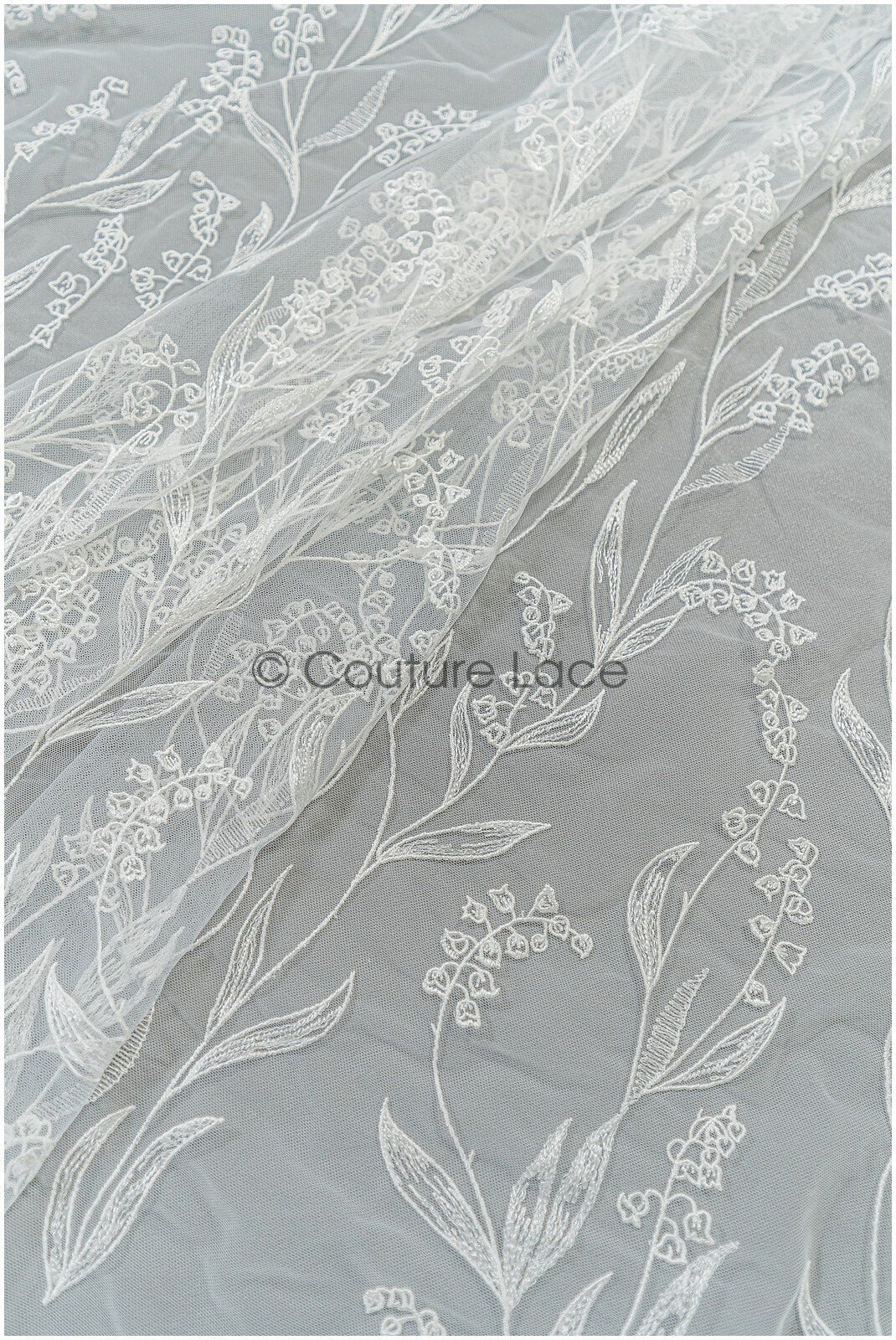 Maiglöckchen Spitzenstoff Off-White/ gestickte Braut Spitze/ zarte Maiglöckchen Spitze/ Brautspitze Stoff// L21-077
