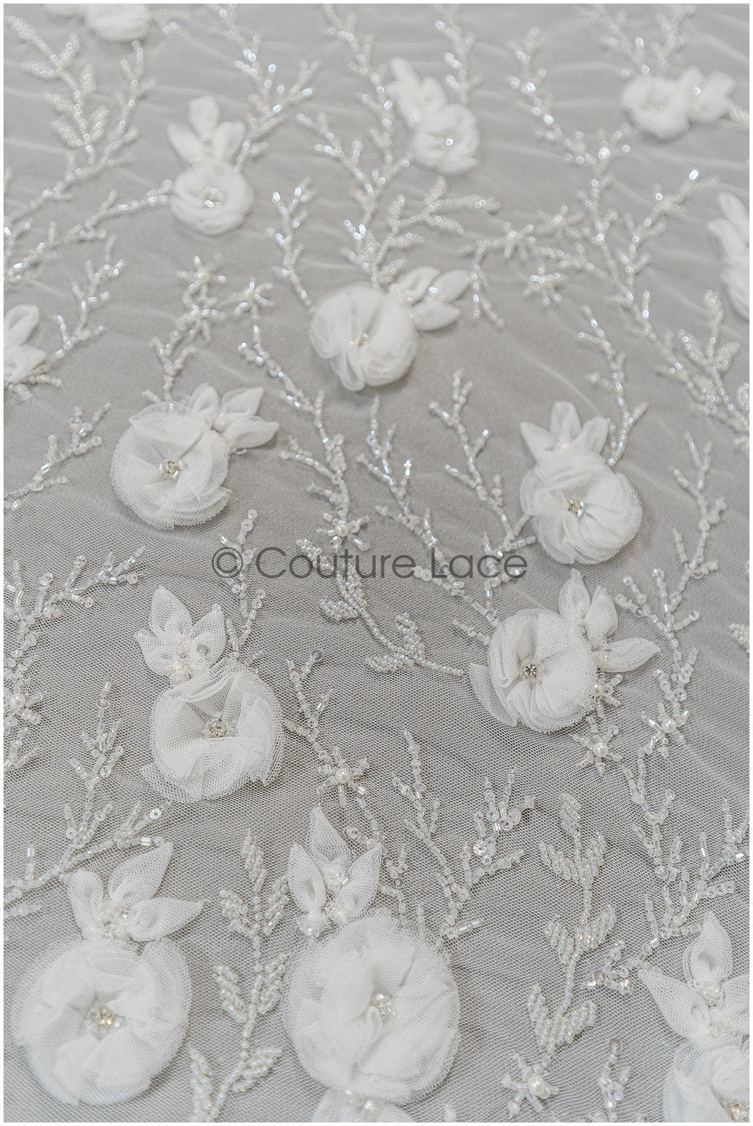 3D Blumen Spitzenstoff Off-White/ Braut Spitzenstoff/ romantische Spitze mit 3D Blumen & Perlen/ Hochzeit Spitzenstoff// L21-133N