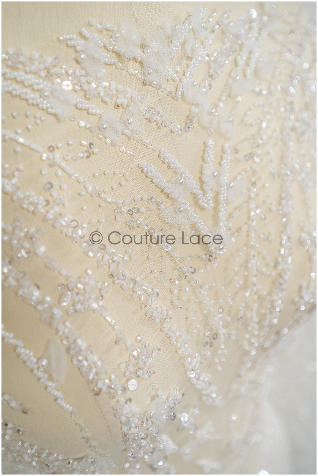 Handperlen Brautspitze Off-White/ Perlen Braut Spitze/ Couture Brautspitzenstoff mit Perlen/ Designer Couture Spitze// L21-191
