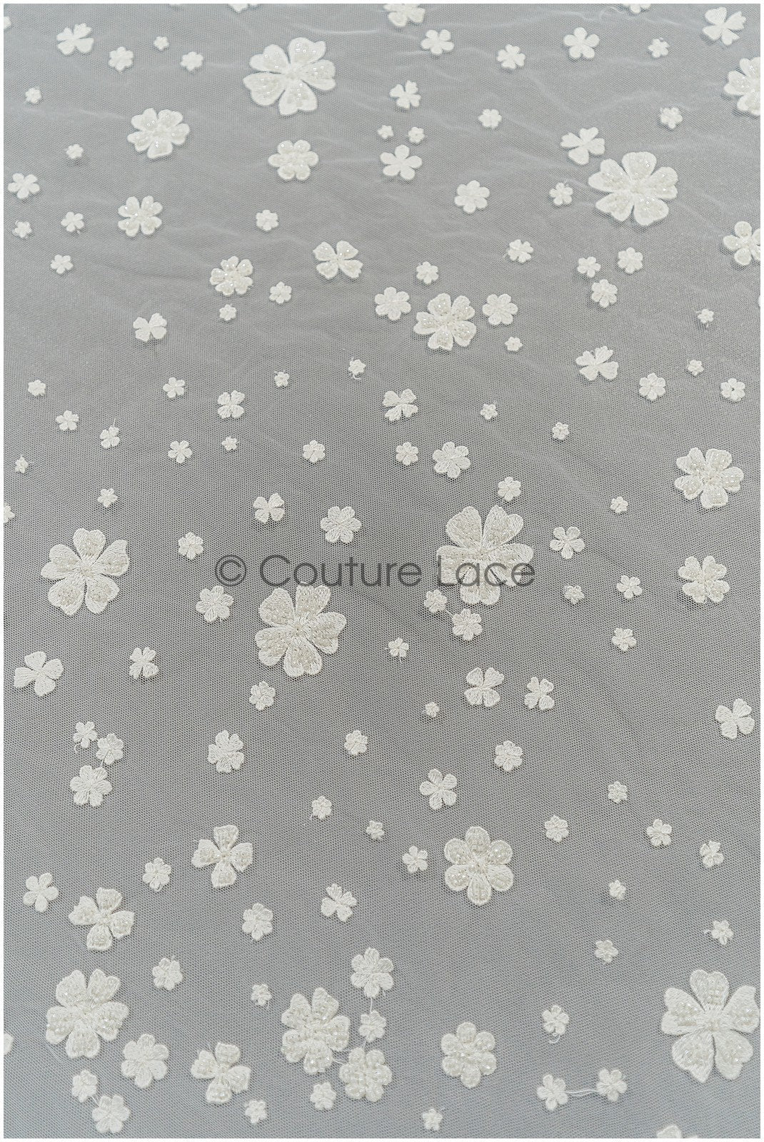 Perlen Brautspitzenstoff mit Blumen/ perlengeflochtener Spitzenstoff/ Braut Spitzenstoff mit kleinen Blumen// L21-126