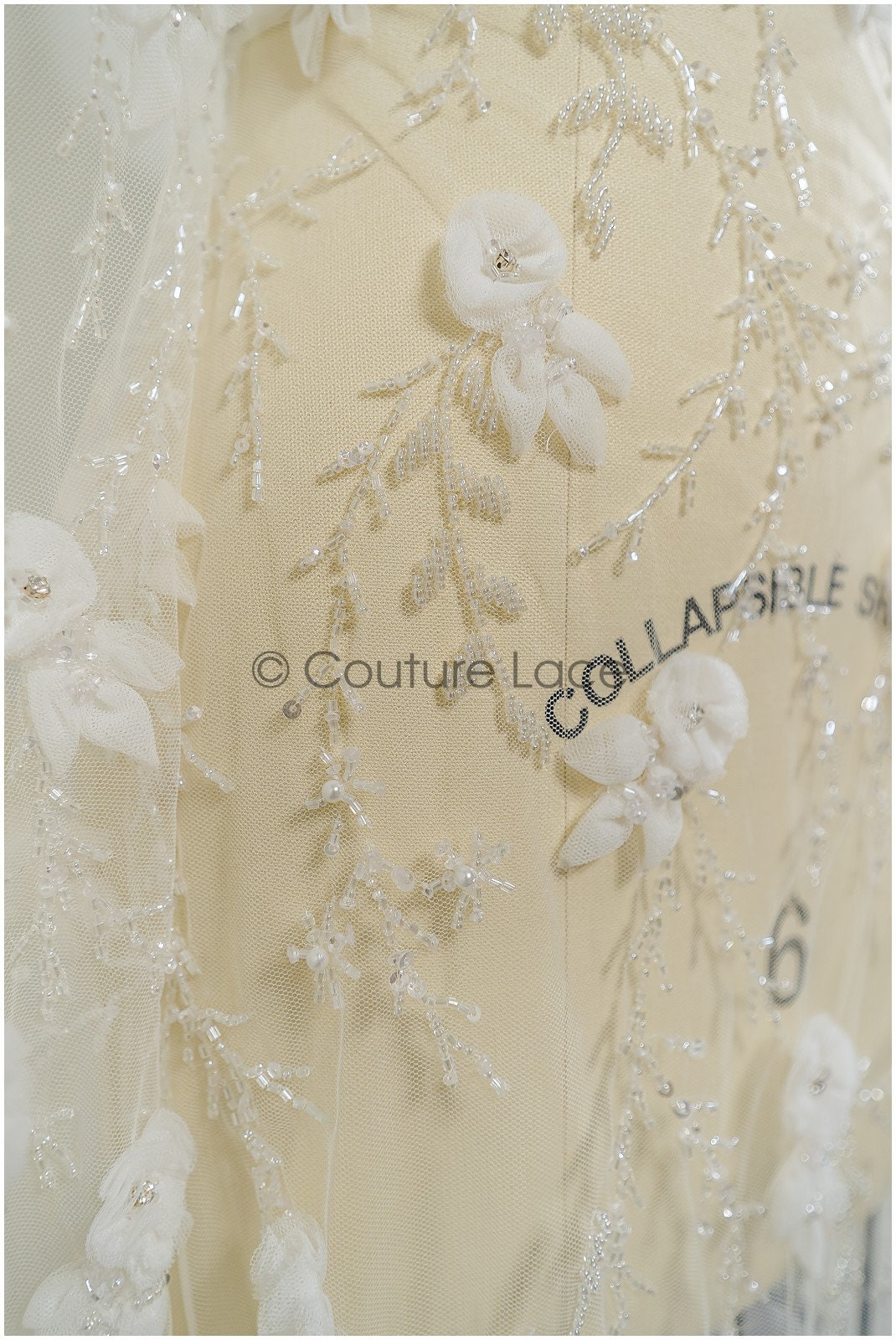 3D Blumen Spitzenstoff Off-White/ Braut Spitzenstoff/ romantische Spitze mit 3D Blumen & Perlen/ Hochzeit Spitzenstoff// L21-133N