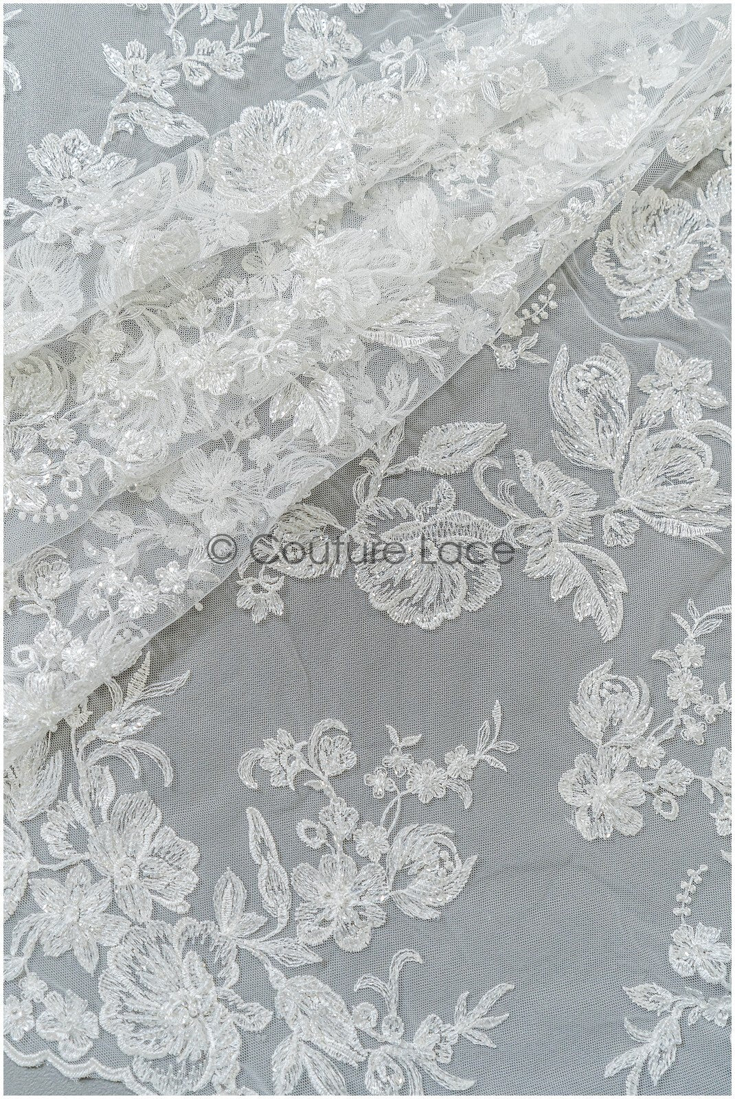 Perlen Spitzenstoff mit Blumenmuster/ Spitzenstoff mit Perlen und Pailletten/ handgemachte Spitze für Brautkleid// L21-092B