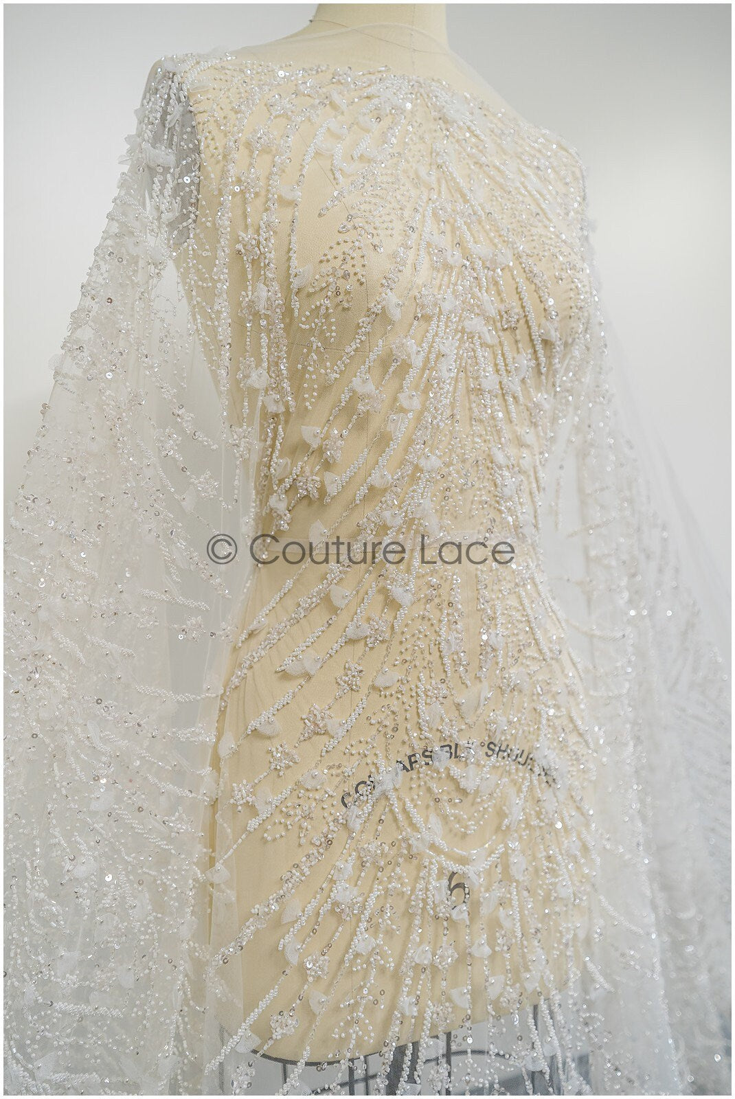 Handperlen Brautspitze Off-White/ Perlen Braut Spitze/ Couture Brautspitzenstoff mit Perlen/ Designer Couture Spitze// L21-191