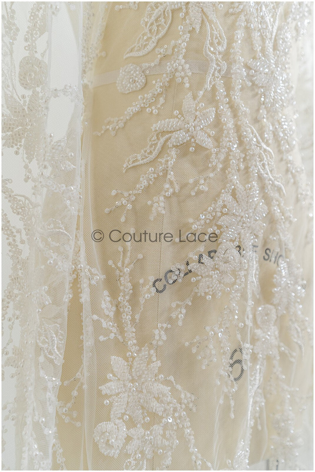 Perlen Spitzenstoff Off-white/ Couture Spitze Stoff/ Brautspitze Stoff mit Perlen/ Perlen Spitze// L21-193B