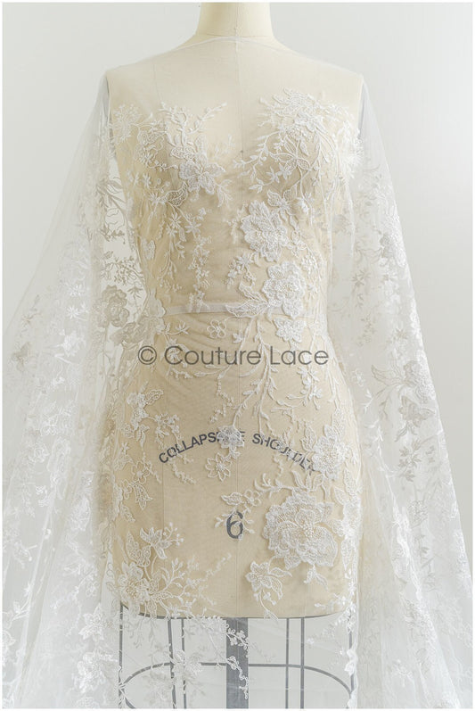 Romantischer floraler Spitzenstoff mit weicher Rayonstickerei/ Braut Spitzenstoff Off-White mit Pailletten// L21-083B