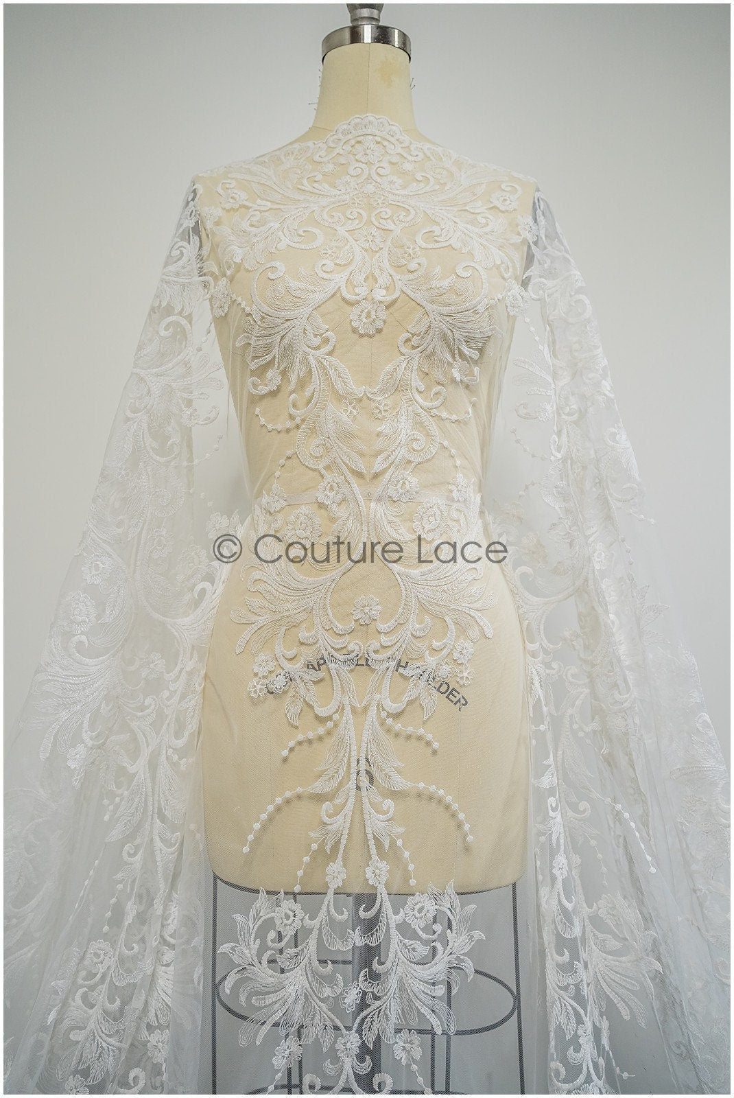 Weicher Braut Spitzenstoff Off-White/ royaler Spitzenstoff für Brautkleid/ Ornament Spitzenstoff// L21-073