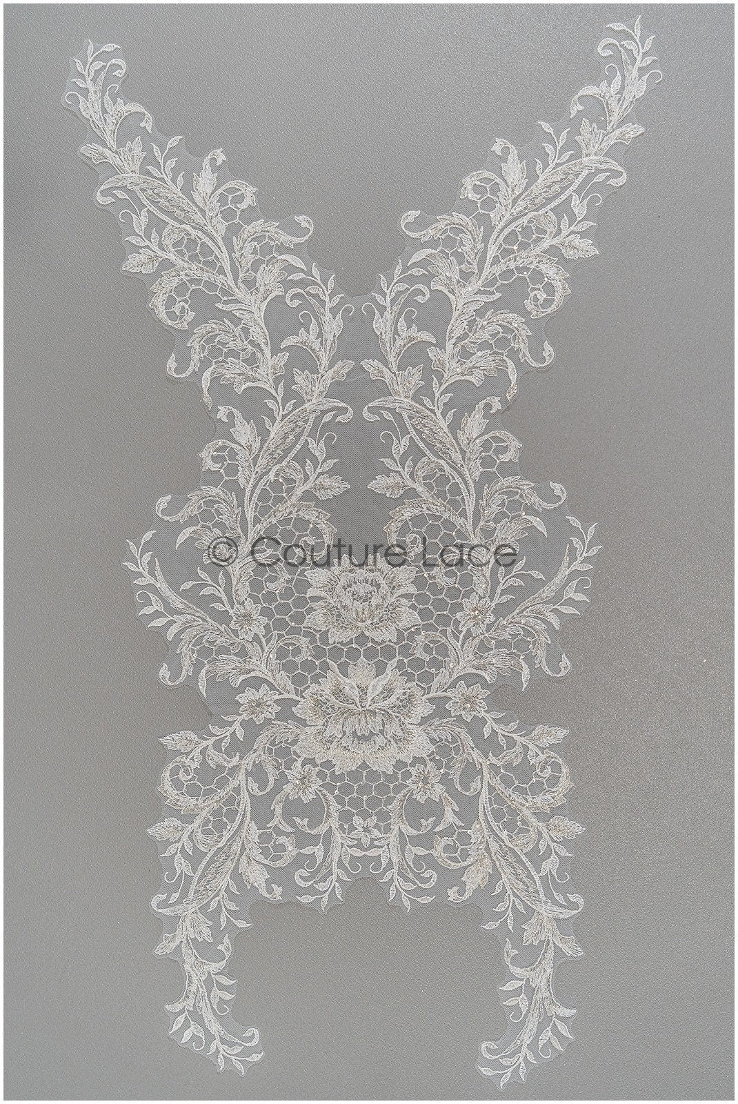 Perlen Applikation für Brautkleid, Blumenspitze Aufnäher, bestickte Spitzenapplikation, Brautapplikation// A21-196
