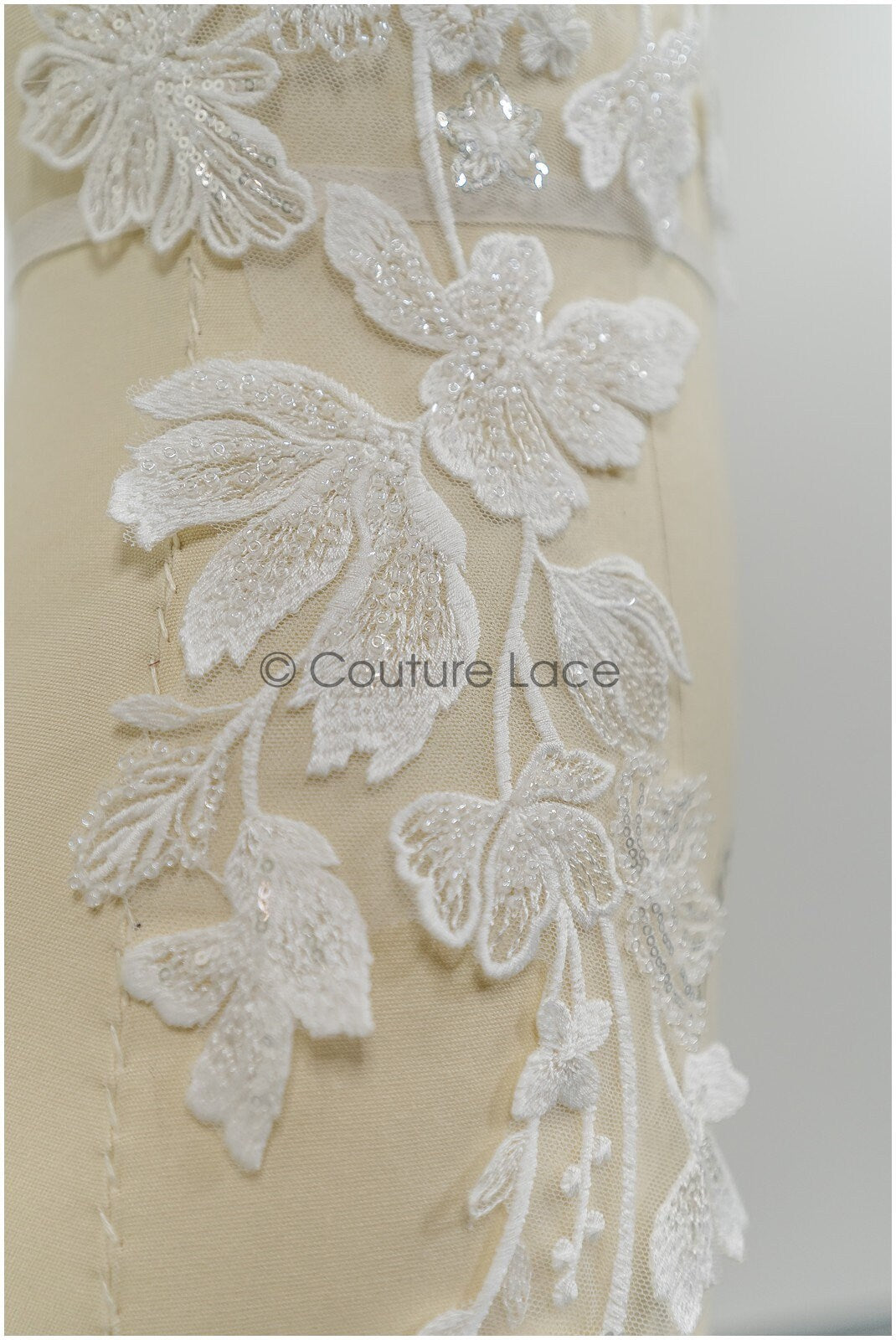 Perlen Applikationen für Brautkleid, Blumenspitze Aufnäher, bestickte Spitzenapplikationen, kordelierte Spitzenapplikationen off-white// A21-212