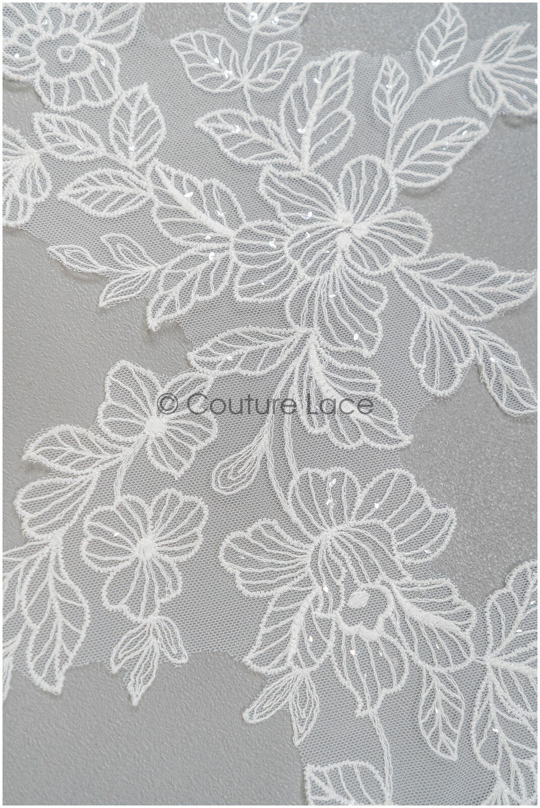 Perlen Applikationen für Brautkleid, Blumenspitzen Aufnäher, bestickte Spitzenapplikationen, kordelierte Spitzenapplikationen off-white// A21-213