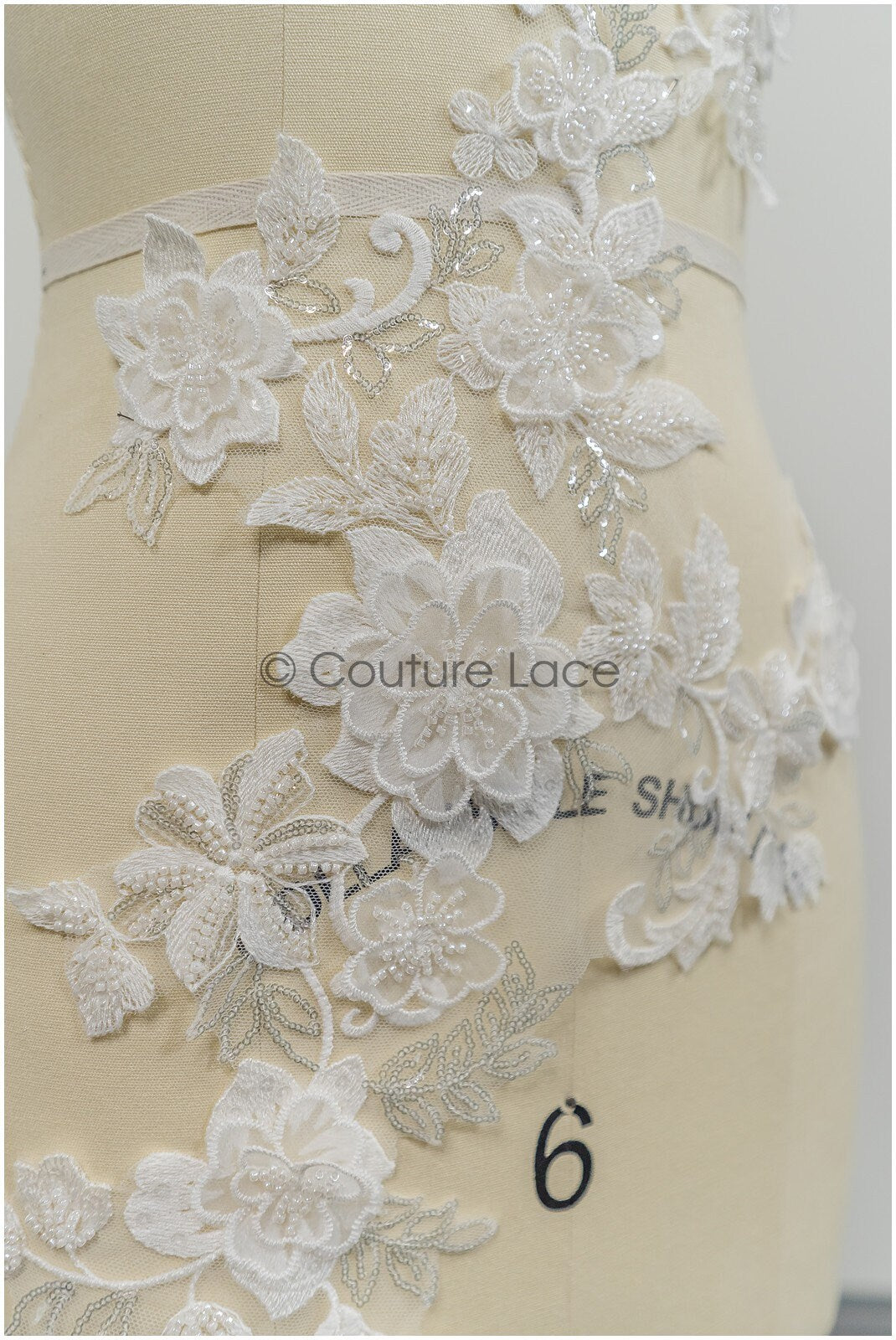 3D Blumen Spitzen Applikation, 3D Blumen Applikation, SpitzenBlume Applikation, Spitzen Applikation, 3D Brautkleid Spitzen Applikation, BrautSpitze Applikation// A21-211