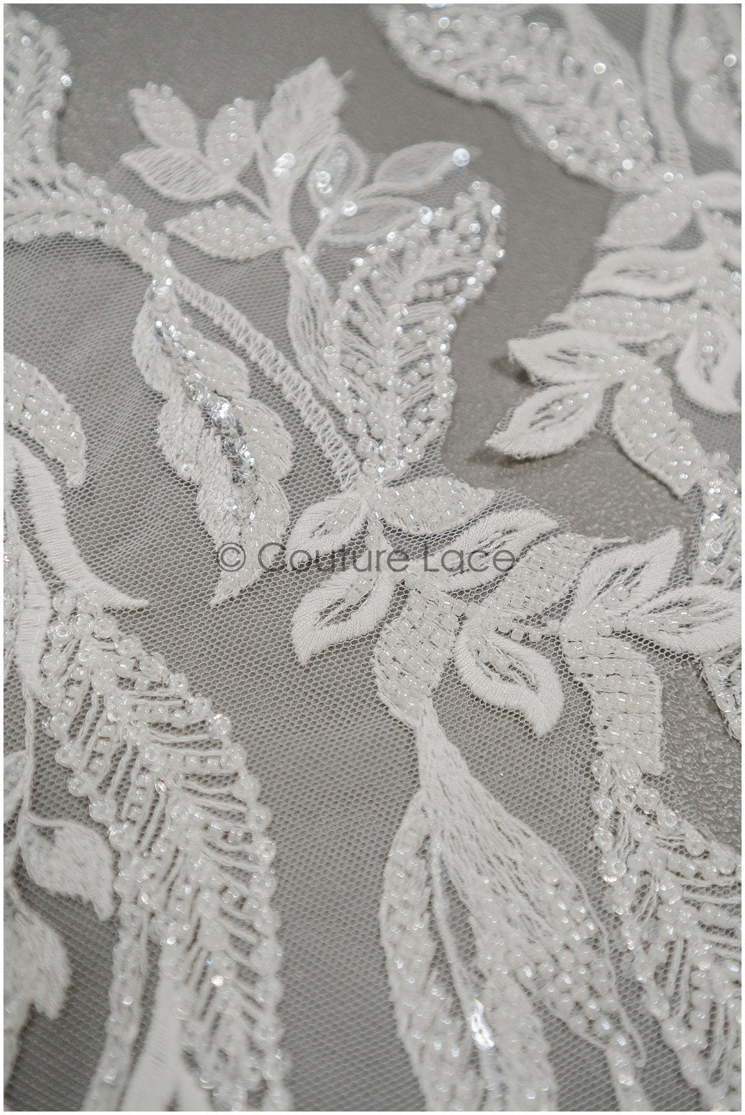 Perlen Applikationen für Brautkleid, Blumenspitzen Aufnäher, bestickte Spitzenapplikationen, kordelierte Spitzenapplikationen off-white// A21-215
