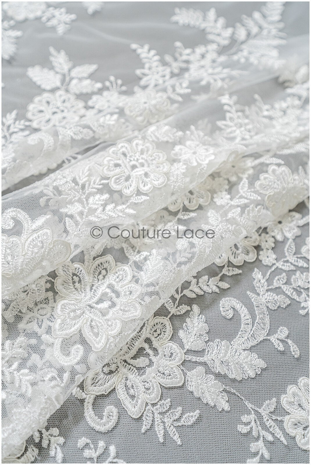 Romantischer floraler Spitzenstoff/ Braut Spitzenstoff mit Blumen/ Hochzeit Spitzenstoff// L22-208NB