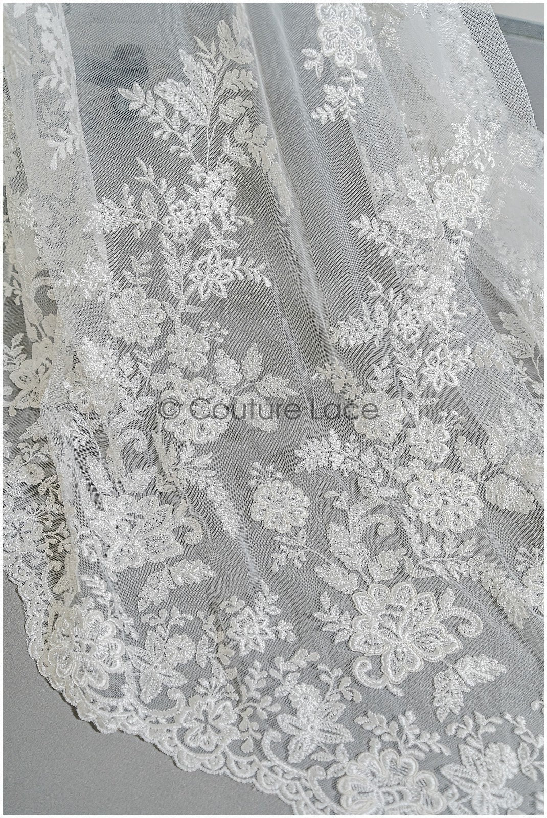 Romantischer floraler Spitzenstoff/ Braut Spitzenstoff mit Blumen/ Hochzeit Spitzenstoff// L22-208NB