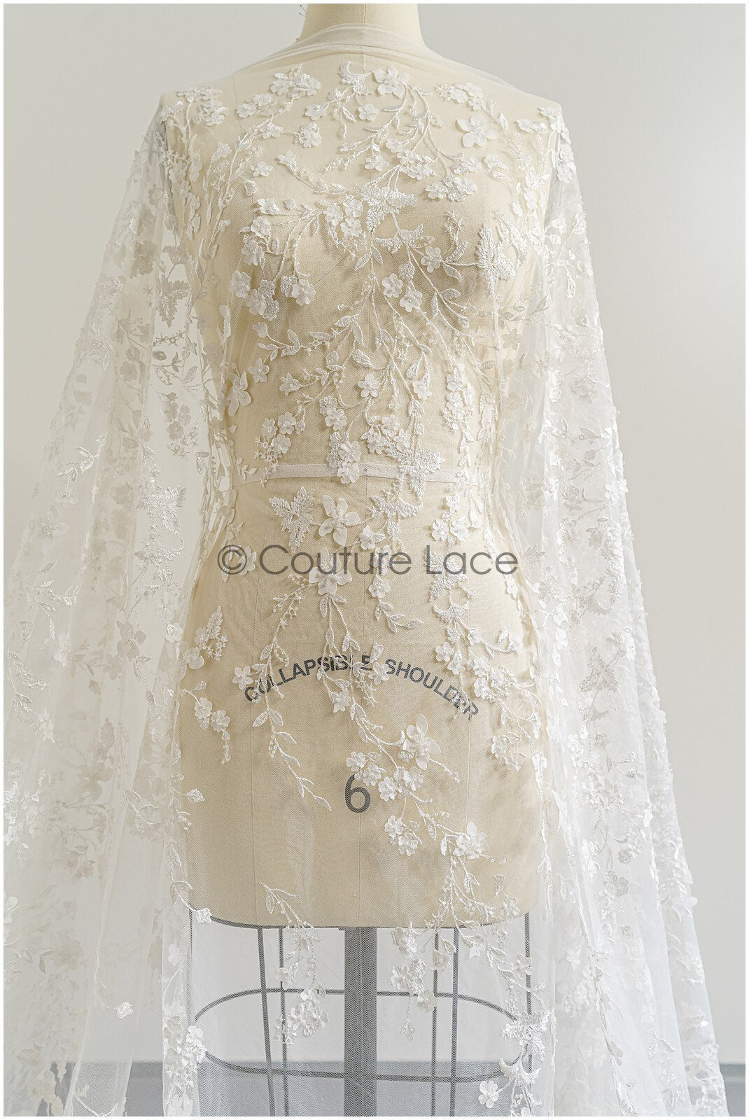 Spitzenstoff Off-White mit Perlen/ Brautspitze mit 3D-Blumen/ Brautkleid Spitz/ Perlenspitze// L22-305