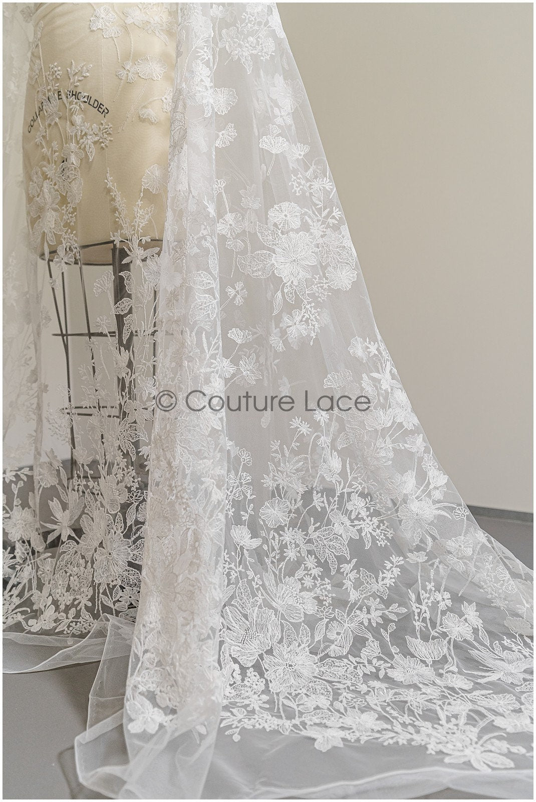 Blumen Braut Spitze Off-White/ Brautspitze/ Blumen Hochzeit Spitze/ Couture Spitze// L22-311B