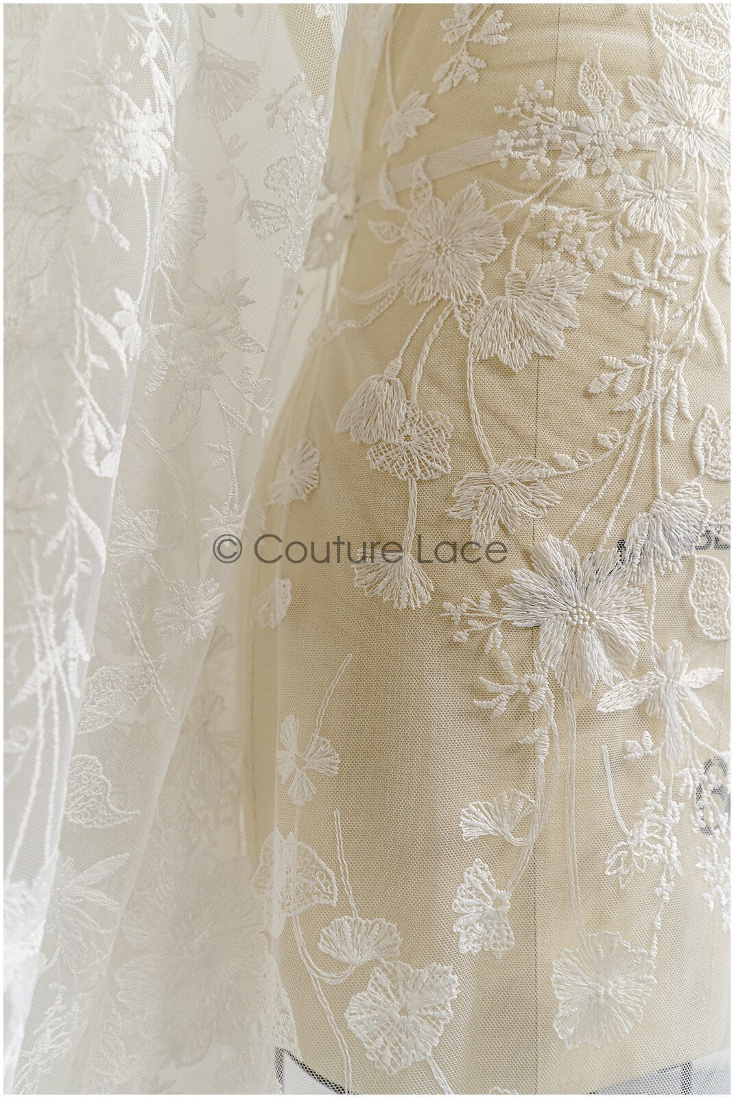 Blumen Braut Spitze Off-White/ Brautspitze/ Blumen Hochzeit Spitze/ Couture Spitze// L22-311B