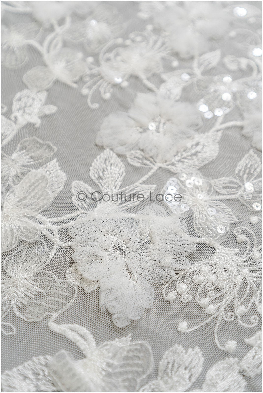 Wunderschöner 3D Blumen Spitzenstoff/ französischer Spitzenstoff Off-White/ romantischer floraler Spitzenstoff/ französische Brautspitze// L22-318B