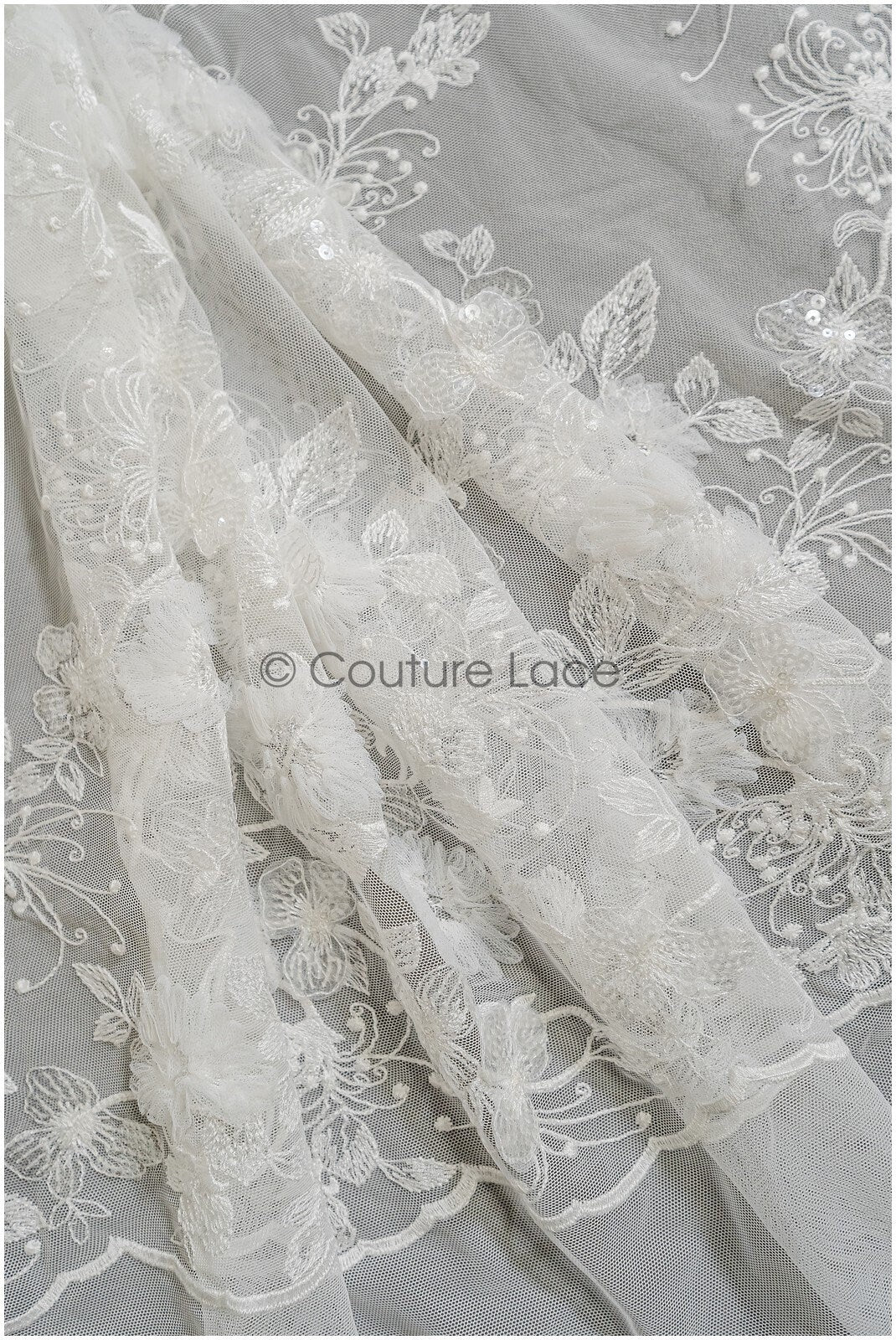 Wunderschöner 3D Blumen Spitzenstoff/ französischer Spitzenstoff Off-White/ romantischer floraler Spitzenstoff/ französische Brautspitze// L22-318B