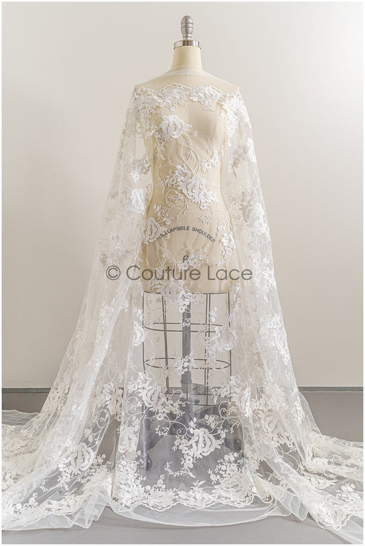 Tela de encaje floral romántica en color blanco roto / encaje francés para novia / tejido bordado / encaje nupcial // L22-420
