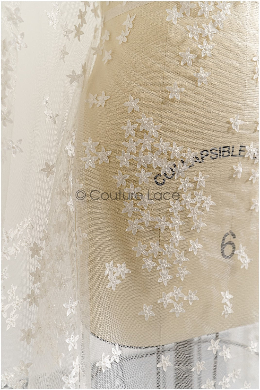 3D Blumen Spitze Stoff/ Exquisite Spitze Stoff für Hochzeitskleid/ Braut Blumenspitze/ Spitzenstoff Off-White// L22-276B
