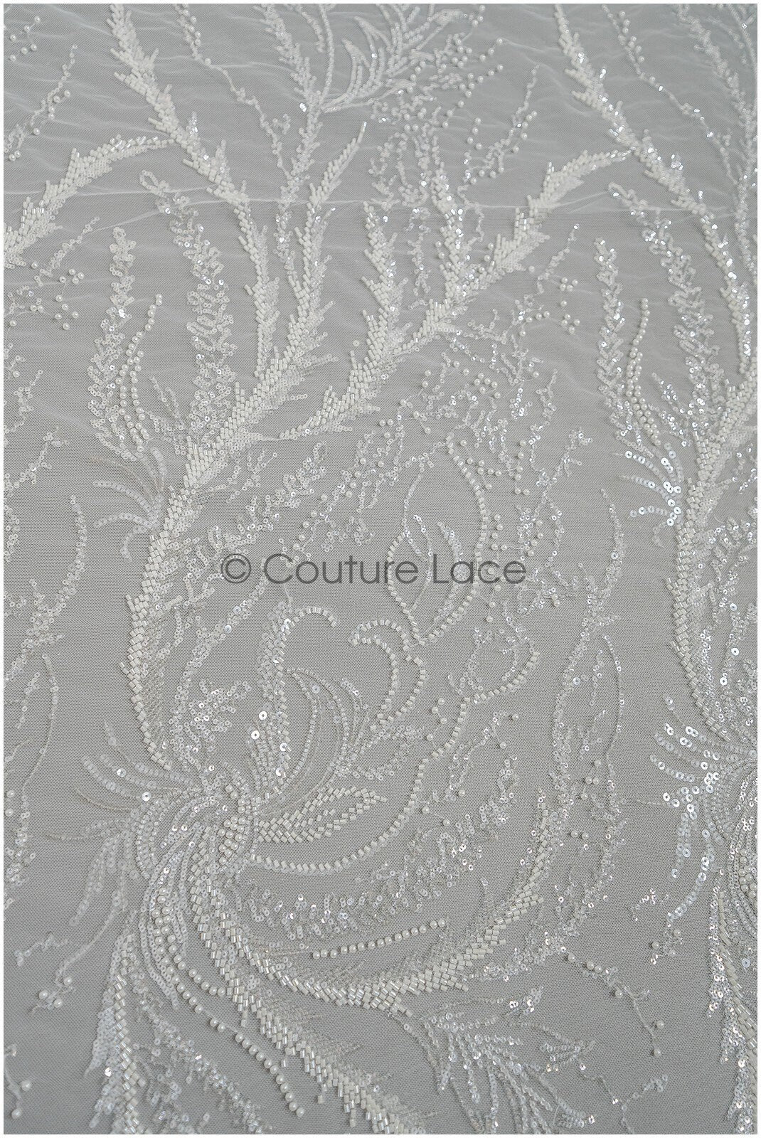 Schwerer Perlen Spitzenstoff mit Streifen/ Brautspitzenstoff Off-White/ Brautspitze mit Perlen & Pailletten/ perlengeflochtene Brautspitze// L21-181B