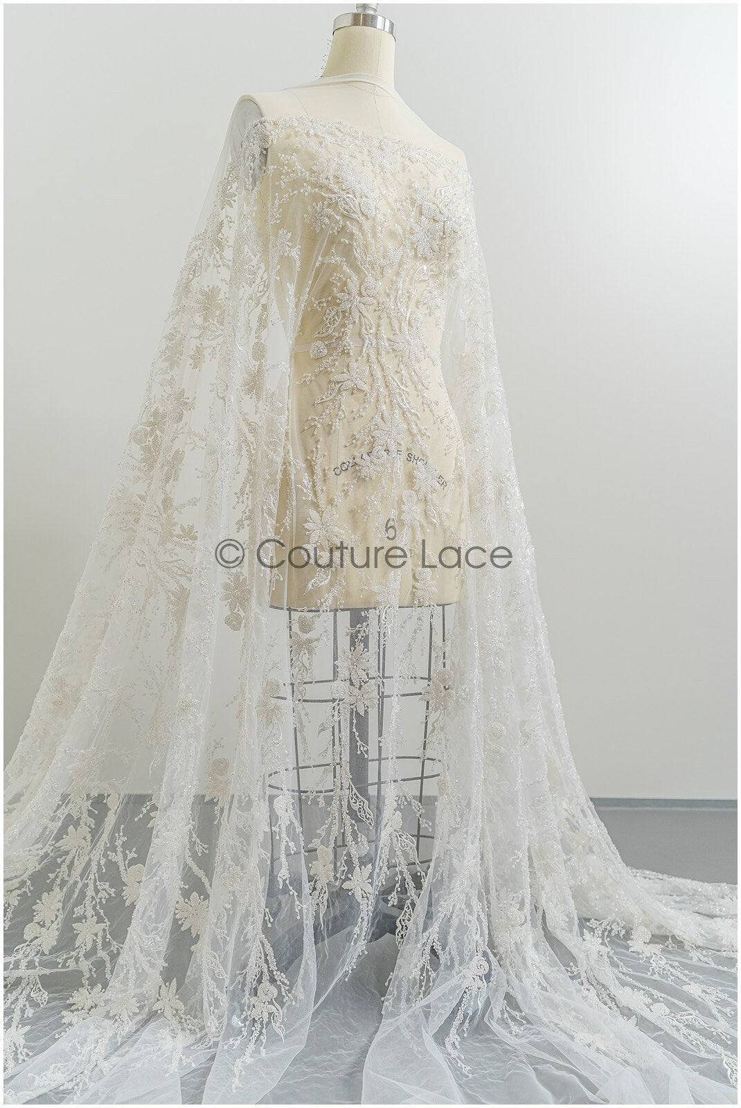 Perlen Spitzenstoff Off-white/ Couture Spitze Stoff/ Brautspitze Stoff mit Perlen/ Perlen Spitze// L21-193B
