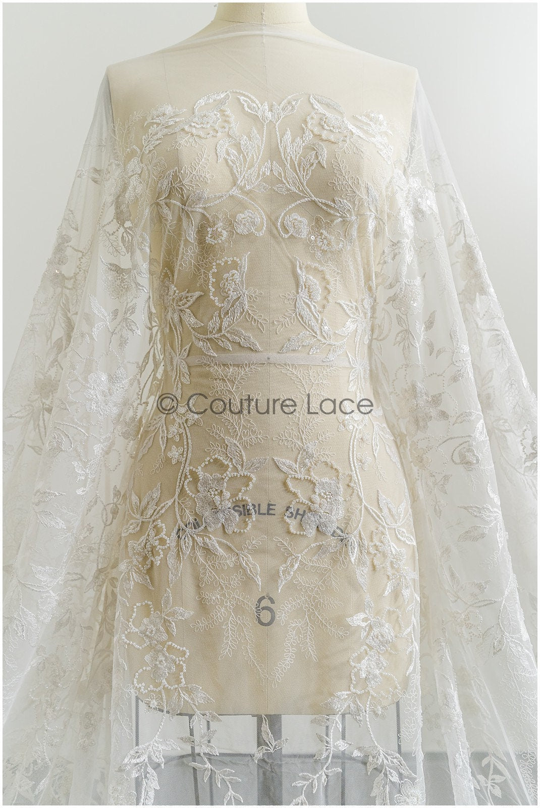 Weicher Perlen Spitzenstoff mit Blumen & Astmuster/ florale Brautspitze/ Couture Braut Spitzenstoff// L21-086B