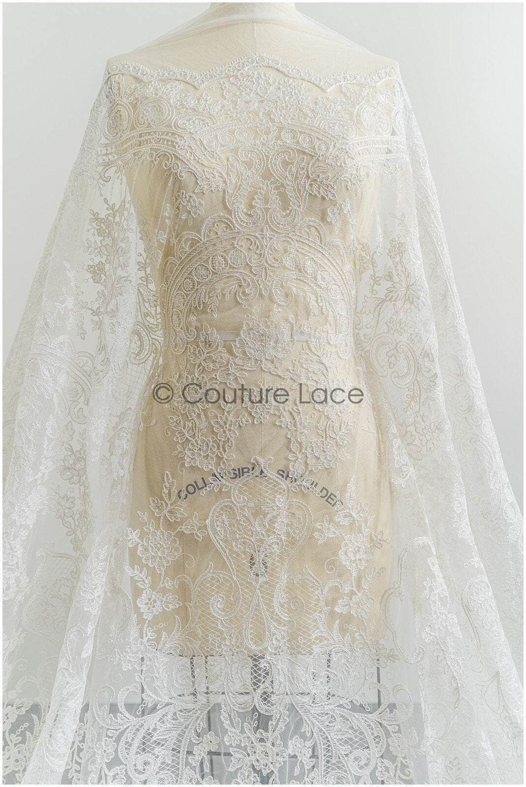 Weiche Braut Spitze Off-White/ Orientalische Braut Spitze/ Boho Spitzenstoff für Brautkleid// L21-044B