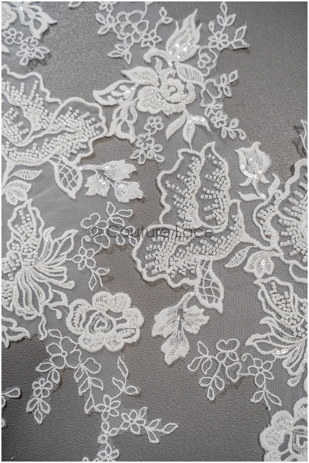 schwere PerlenBlumen Spitze Applikation für Hochzeitskleid, floraler Spitzenaufnäher mit Perlen und Perlen// A21-247