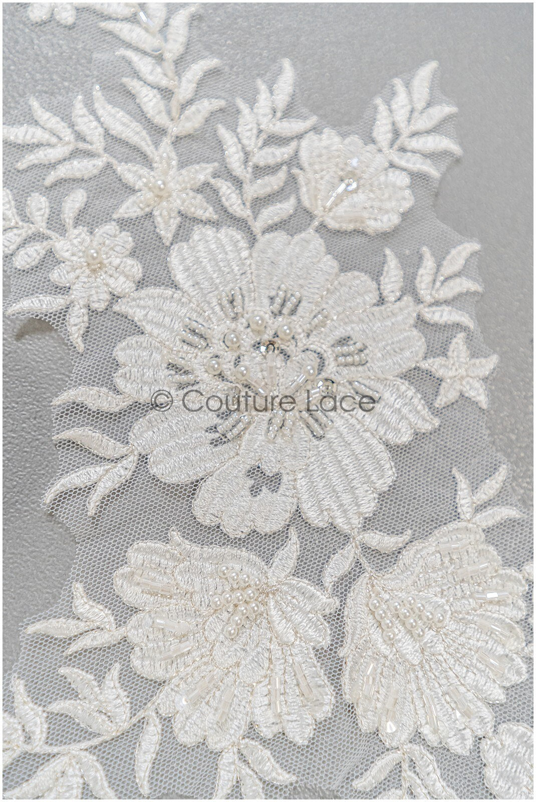 Perlen Applikation für Brautkleid, Blumenspitze Aufnäher, bestickte Spitzenapplikation, Brautapplikation// A21-227