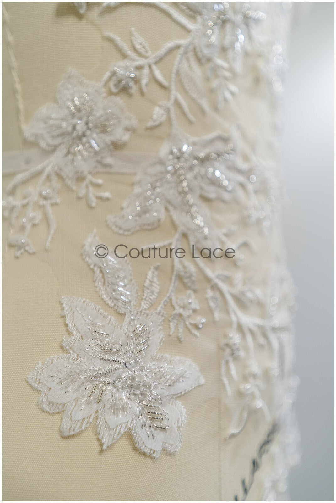 handbestickte Florale SpitzenApplikation für Brautkleid, Blumenspitze Aufnäher, bestickte Spitzenapplikation, Brautapplikation// A21-226