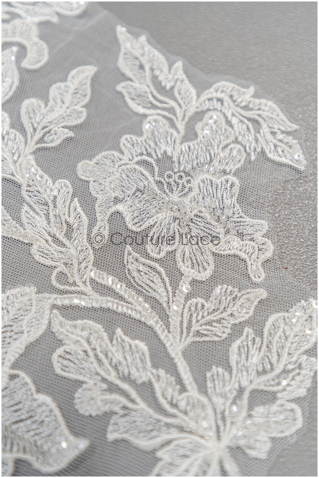 Perlen Applikation für Brautkleid, Blumenspitze Aufnäher, bestickte Spitzenapplikation, Brautapplikation// A21-223