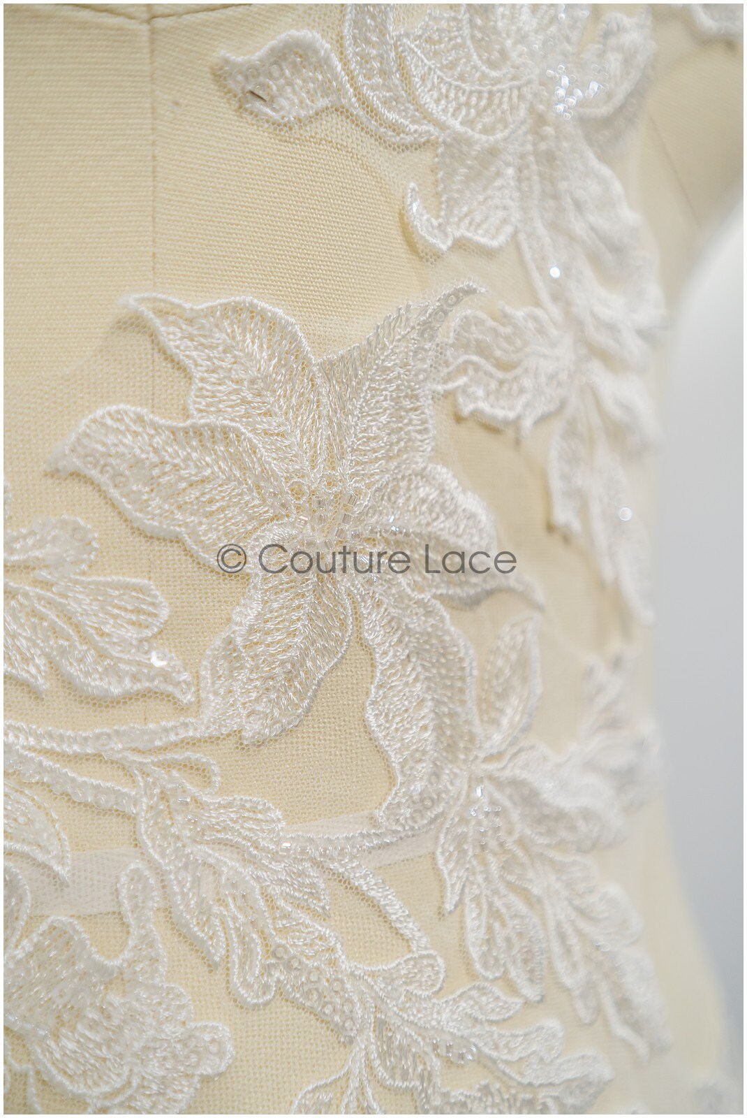 Perlen Applikation für Brautkleid, Blumenspitze Aufnäher, bestickte Spitzenapplikation, Brautapplikation// A21-223