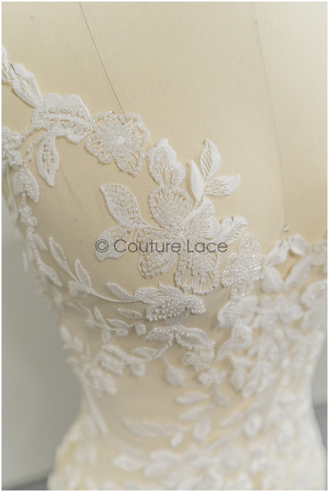 Perlen-Applikationen für Brautkleid, Blumen-Spitzen-Patches, bestickte Spitzenapplikationen, kordelierte Spitzenapplikationen off-white// A21-217