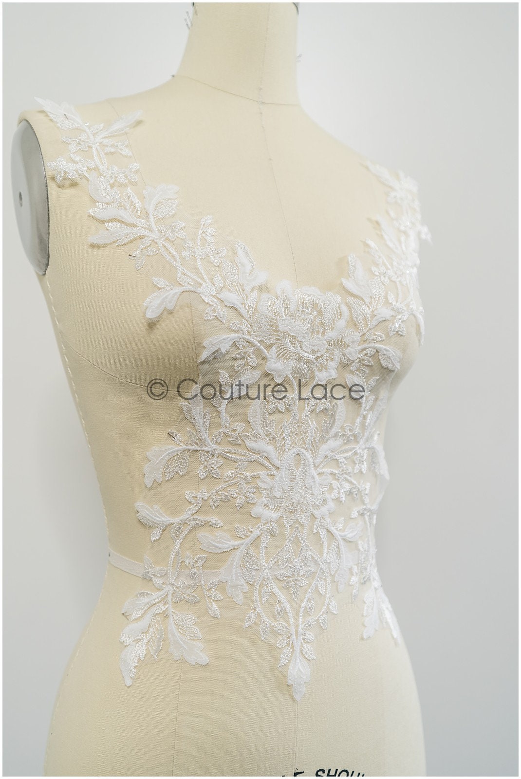 Perlen Applikation für Brautkleid, Blumenspitze Aufnäher, bestickte Spitzenapplikation, Brautapplikation// A21-197
