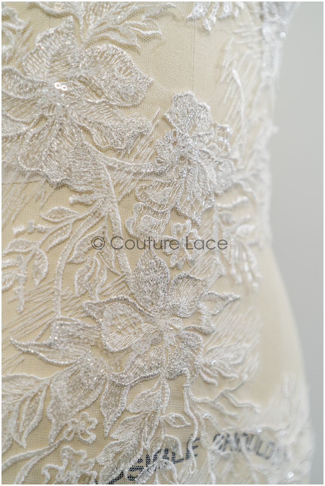 Perlen Applikation für Brautkleid, Blumenspitze Aufnäher, bestickte Spitzenapplikation, Brautapplikation// A21-200