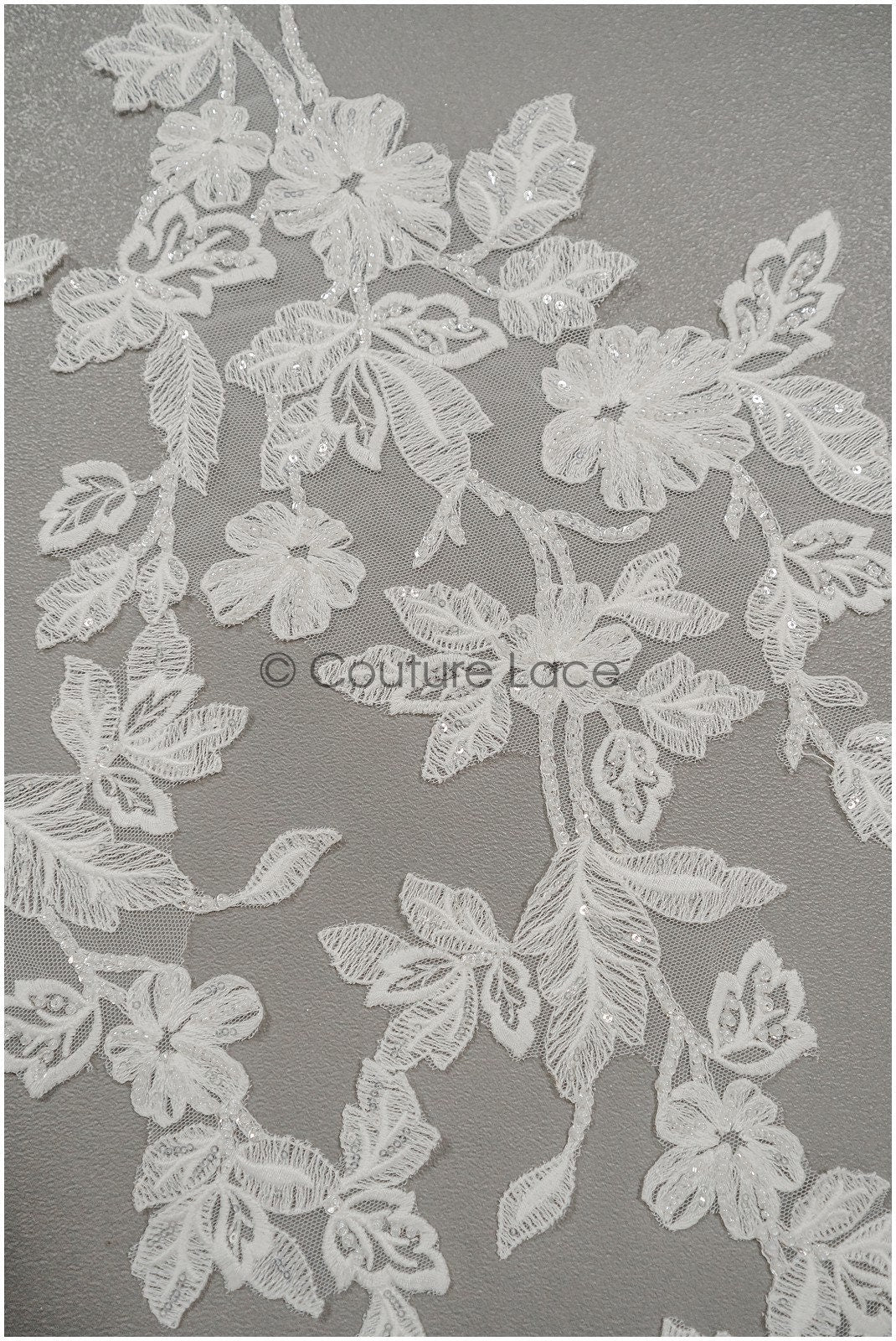 Perlen Applikationen für Brautkleid, Blumenspitzen Aufnäher, bestickte Spitzenapplikationen, kordelierte Spitzenapplikationen off-white// A21-214
