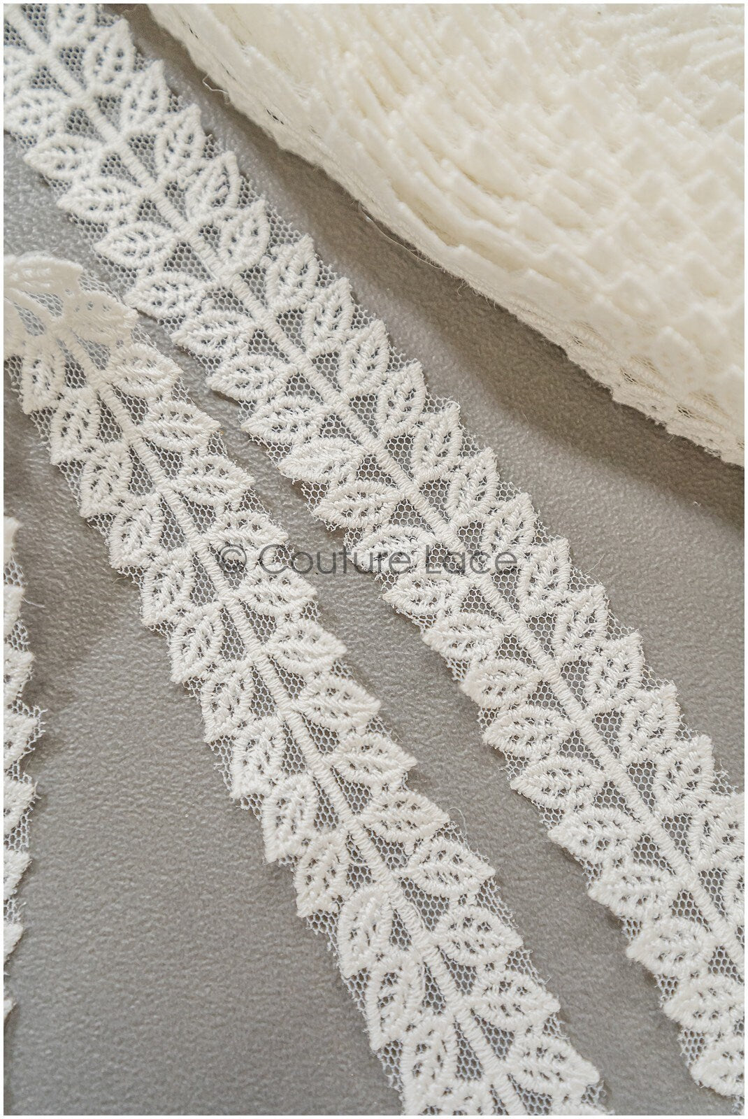 Leaf lace trim off-white/ boho lace trim/ embroidered bridal lace/ lace veil trim// T22-073CO
