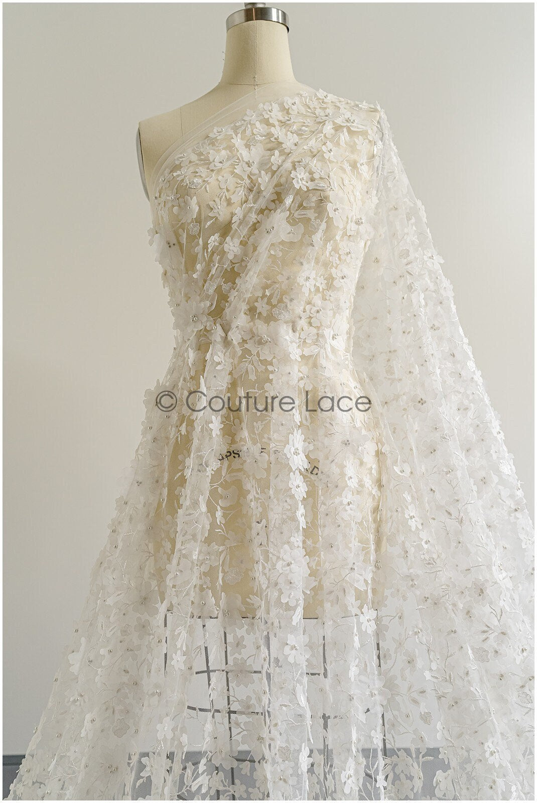 3D Blumen Brautspitzenstoff Off-White/ Braut Spitze Stoff mit Perlen/ Braut Spitzenstoff// L22-039