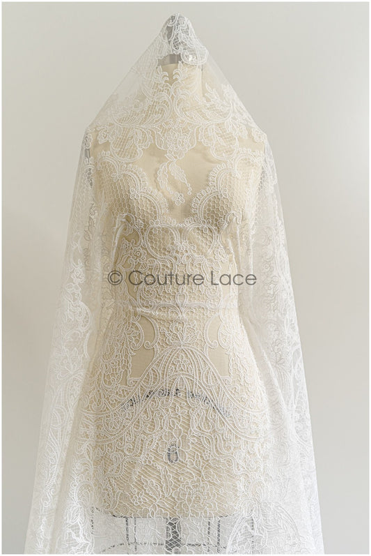 Braut Spitzenstoff Off-White/ Boho Spitzenstoff/ französische Spitze/ Brautspitze Stoff// L22-296B